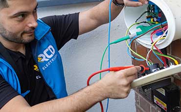 Professional electrical installation and Maintenance